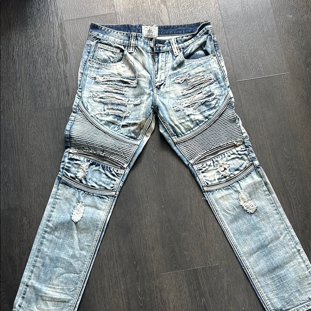 Classic Blue Jeans with Timeless Appeal